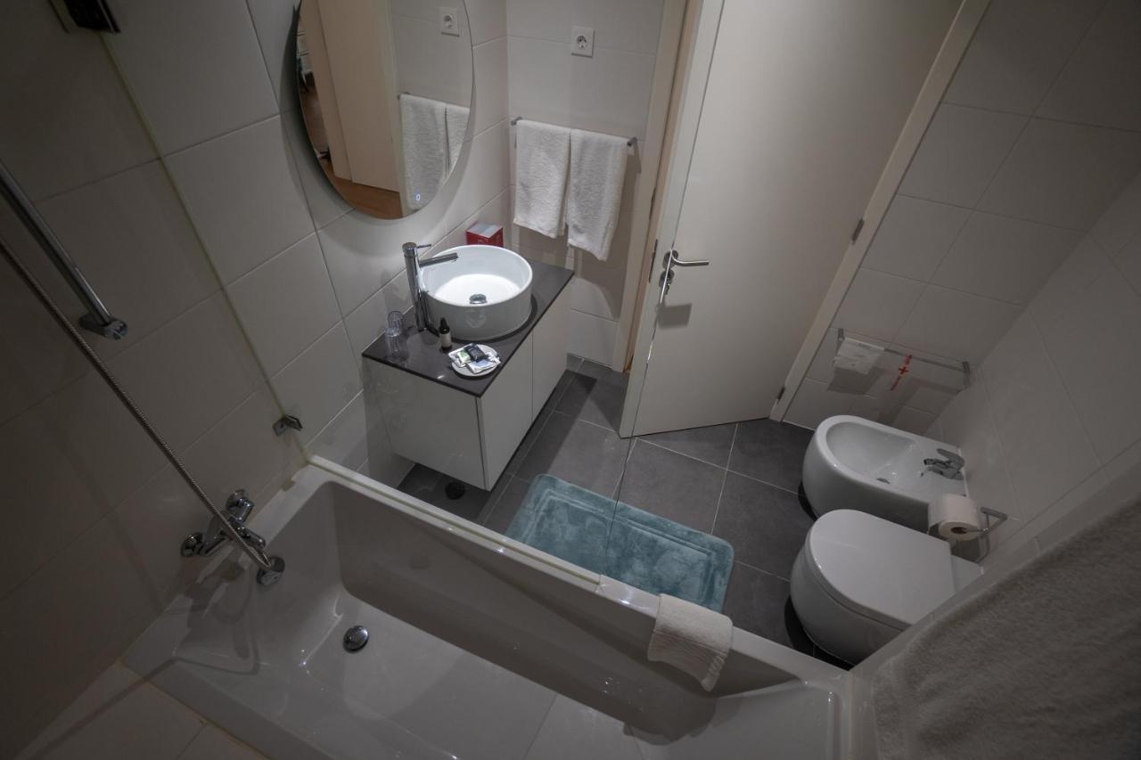 Sublime Coliseum Apartment ปอนตาเดลกาดา ภายนอก รูปภาพ