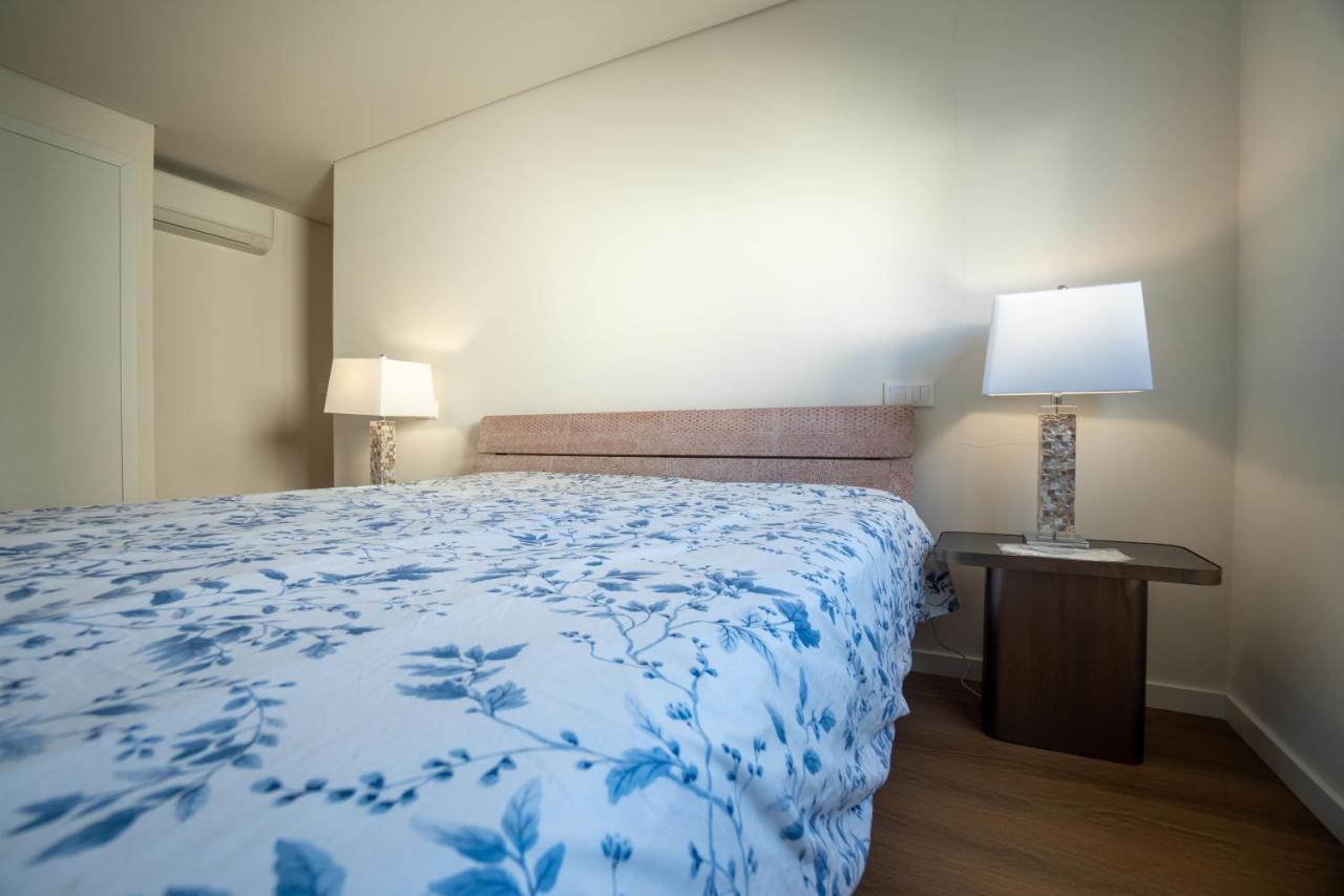Sublime Coliseum Apartment ปอนตาเดลกาดา ภายนอก รูปภาพ