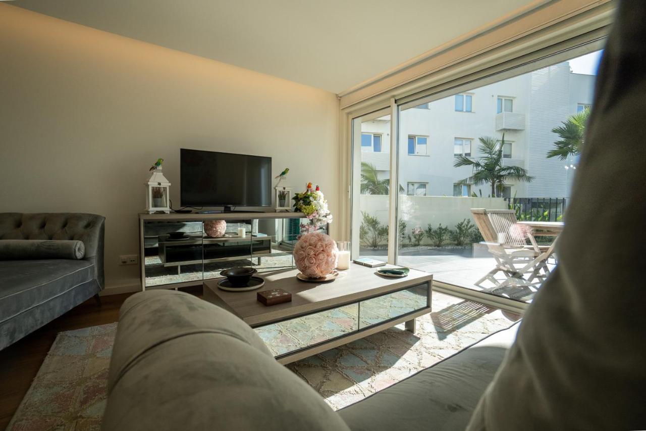 Sublime Coliseum Apartment ปอนตาเดลกาดา ภายนอก รูปภาพ